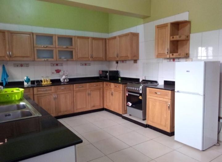 Palatine Apartments Makindye Kizungu, Kampala Bagian luar foto
