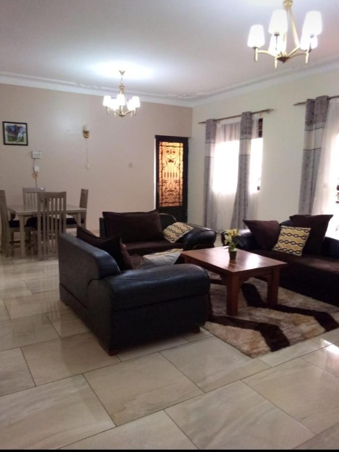 Palatine Apartments Makindye Kizungu, Kampala Bagian luar foto
